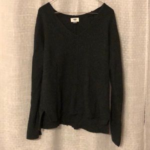 Adorable green v-neck sweater